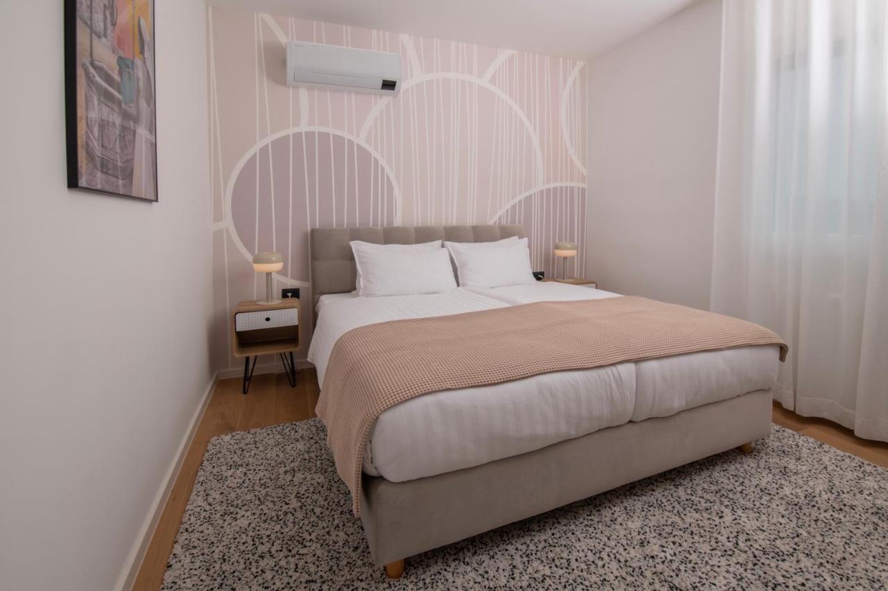 Family & Friends Pula - Top Floor - Free Parking المظهر الخارجي الصورة